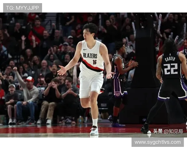 探秘顶级篮球运动员成长历程与赛场表现及未来发展全景解析深度