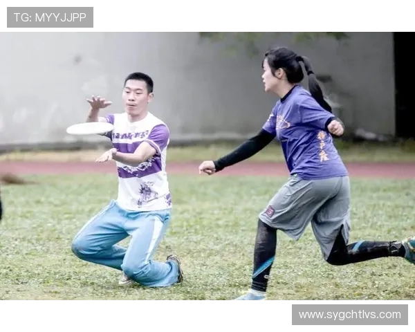 武汉飞盘队心理素质提升之路：热议飞盘运动的团队精神与个人成长