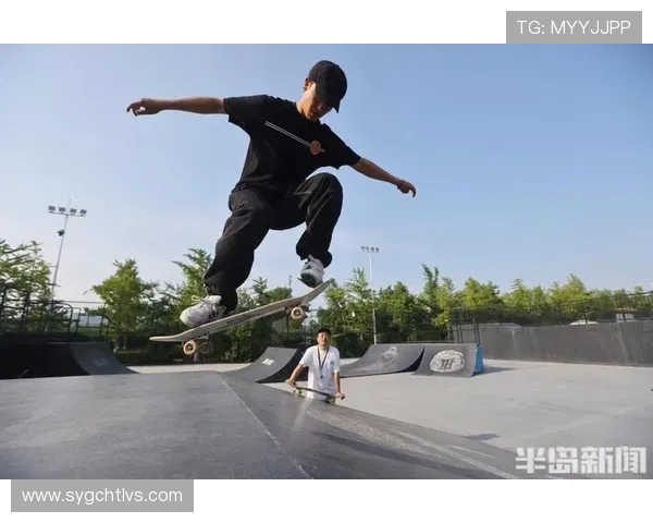滑板界的传奇人物黄军揭秘成功背后的秘诀与心路历程